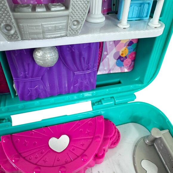 Polly Pocket 2017 Hidden Places Dance-Par-taay! Playset - Picture 9 of 13